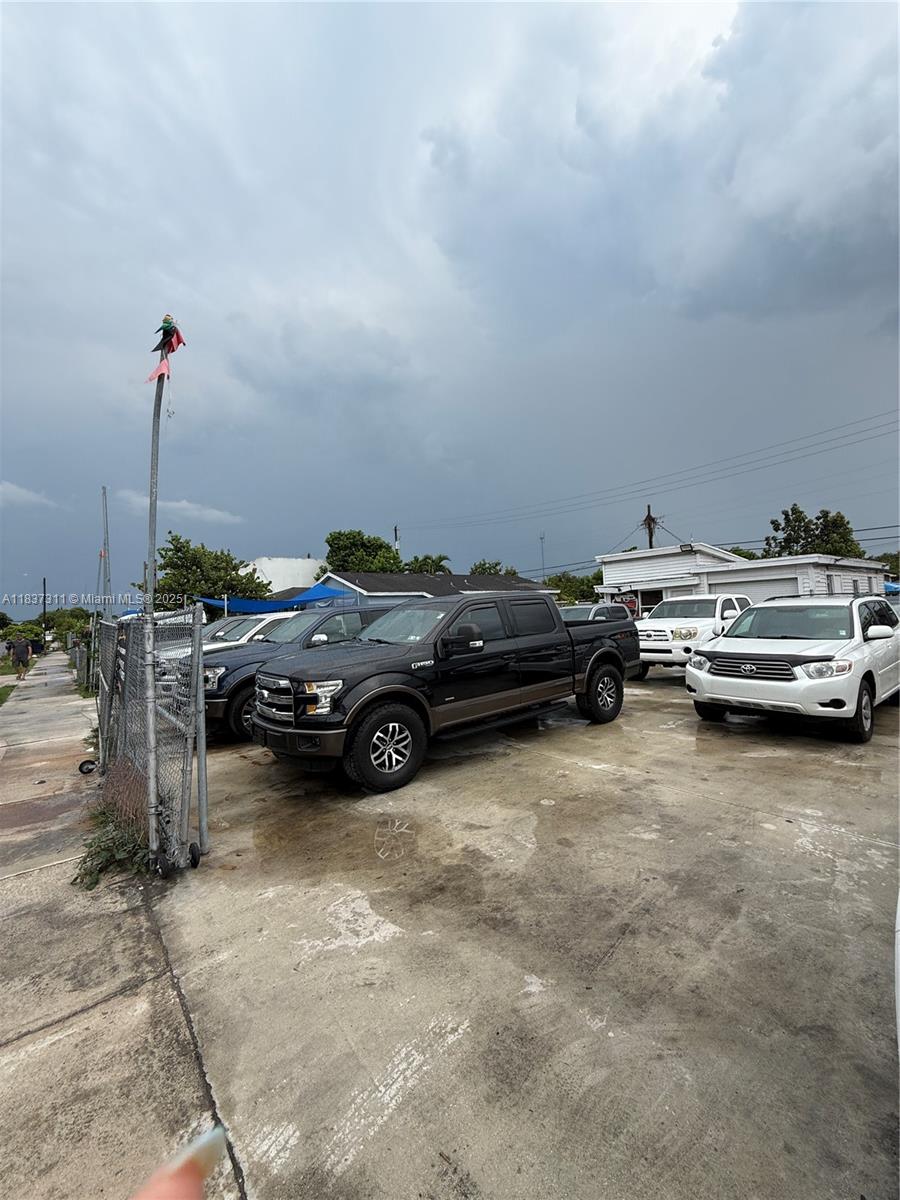 DMV approved car dealer lot, can fit up to 26 cars , 5000 sqft, 2 office and a bathroom . Located in a high industrial area. Won’t last