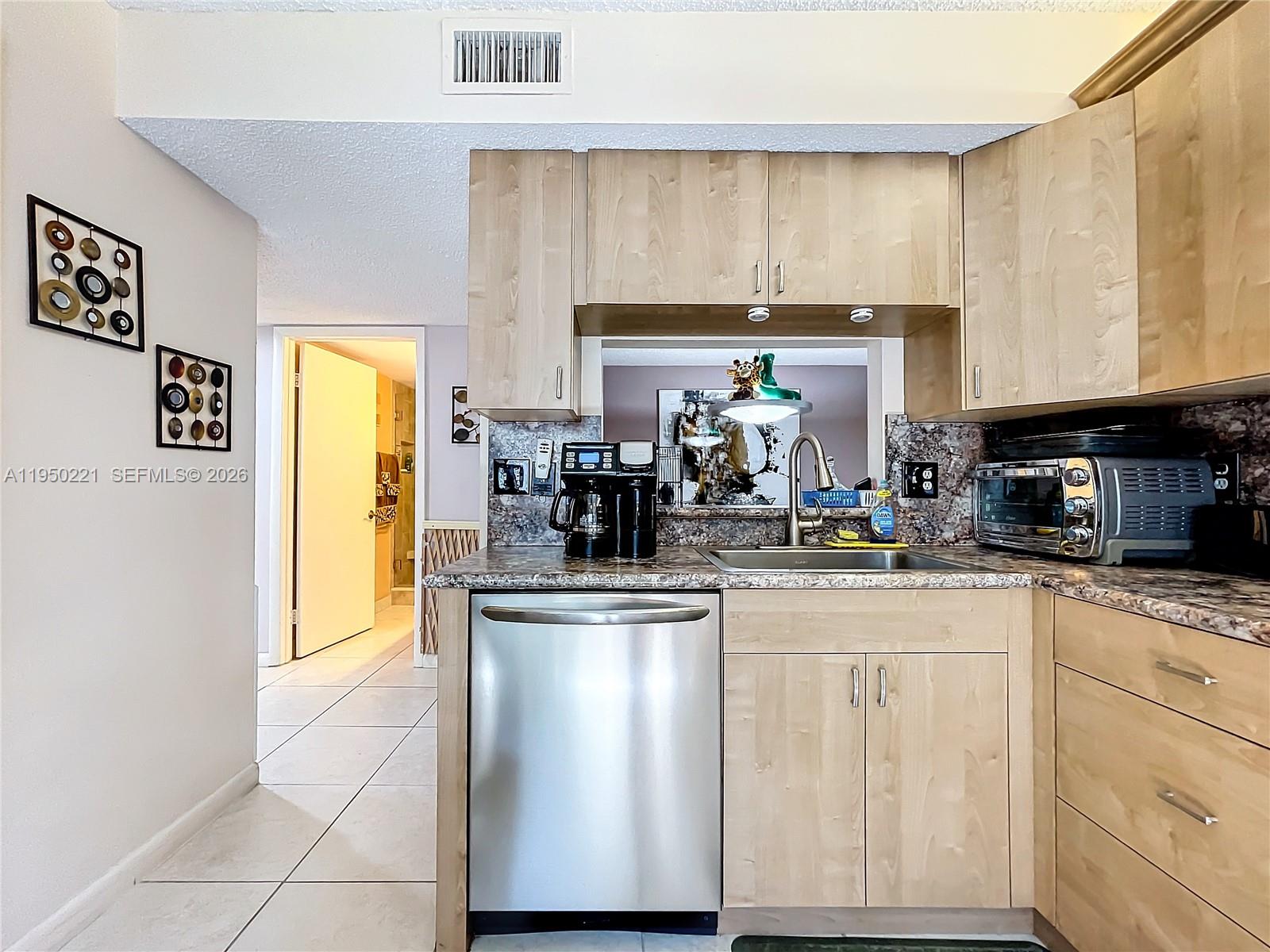 PEMBRIDGE F - Residential