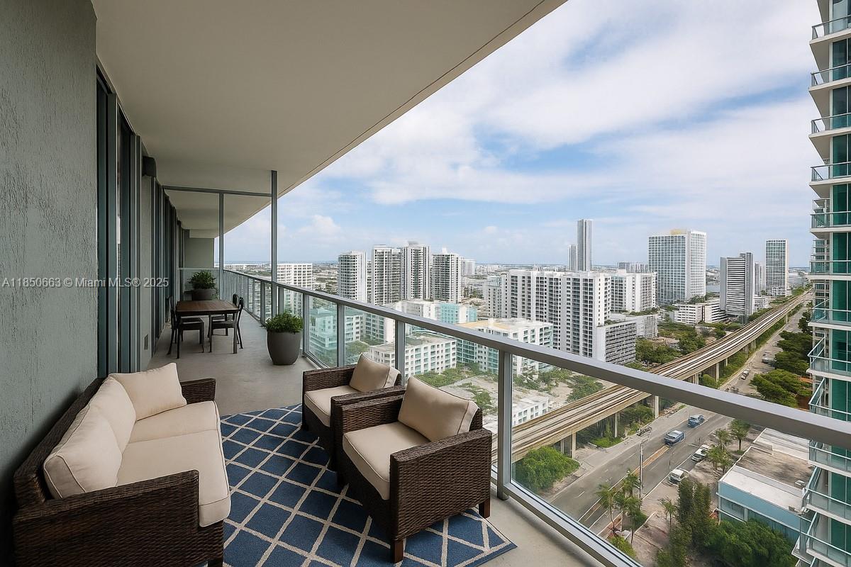 THE AXIS ON BRICKELL COND - Residential