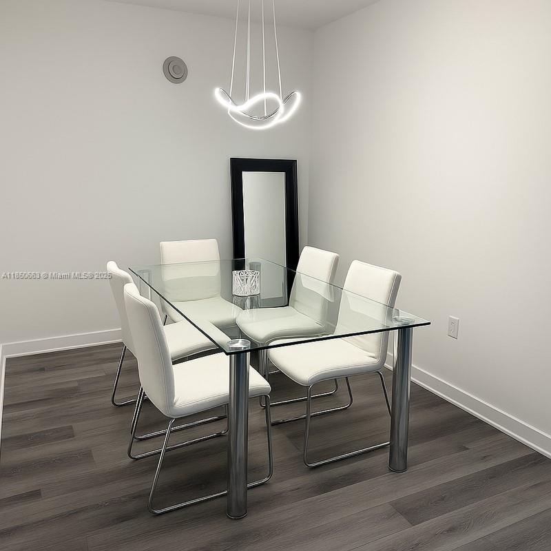 79 SW 12th St 2809-S