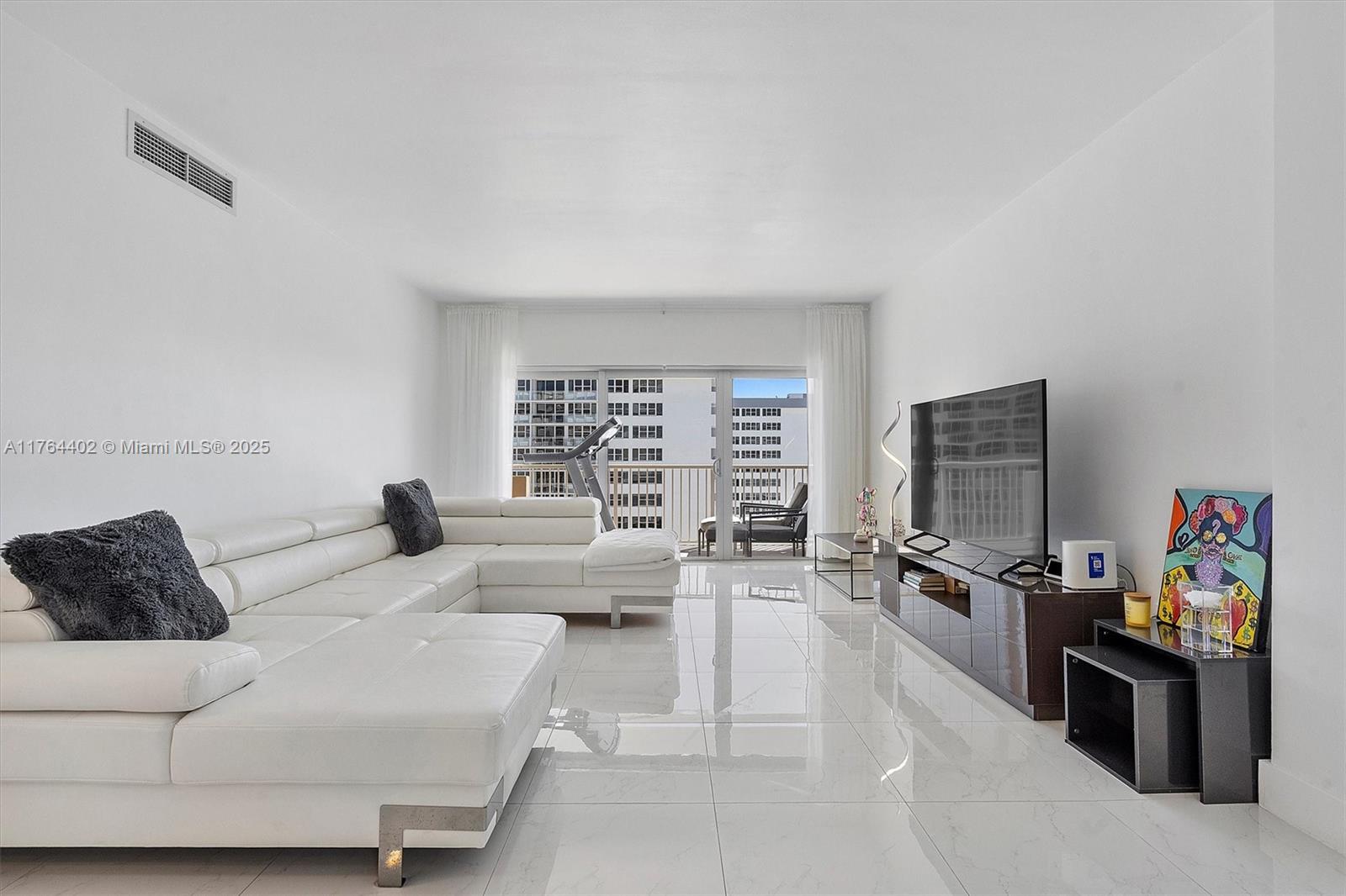 Property for Sale at 1980 S Ocean Dr 19G, Hallandale Beach, Broward County, Florida - Bedrooms: 2 
Bathrooms: 2  - $589,000