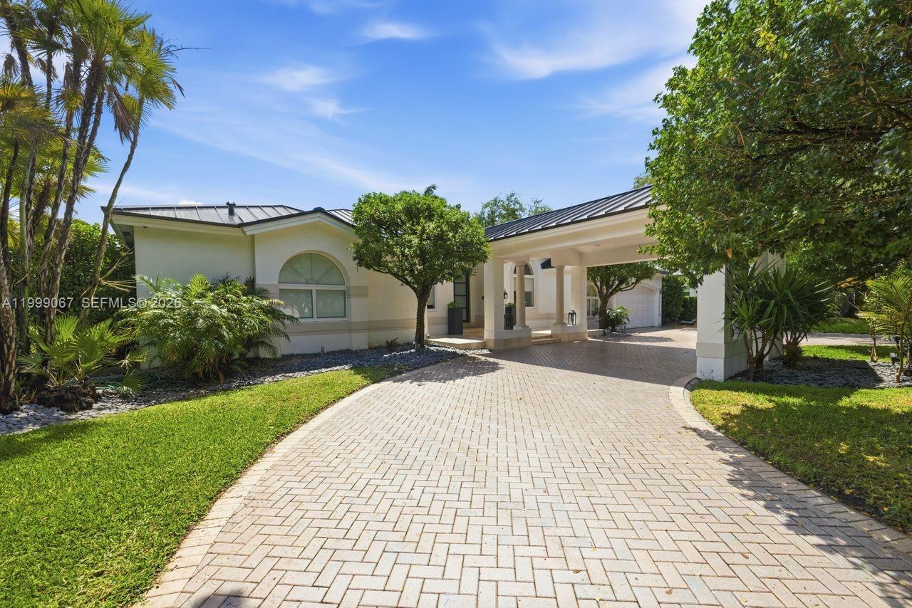 OAK RIDGE FALLS - Residential