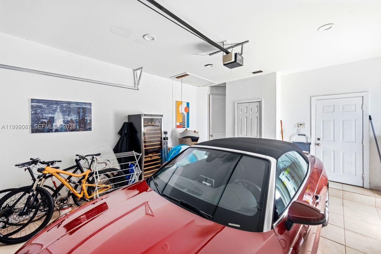 OAK RIDGE FALLS - Residential