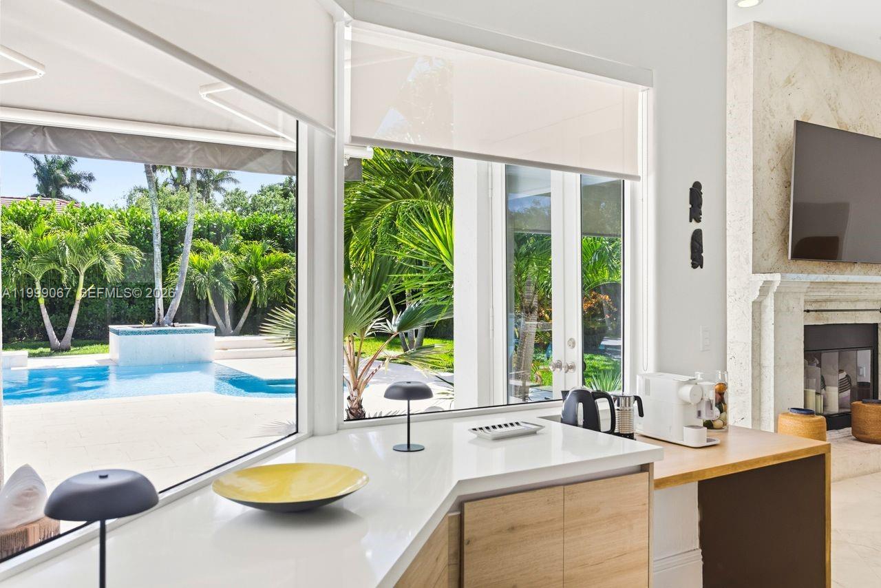 OAK RIDGE FALLS - Residential