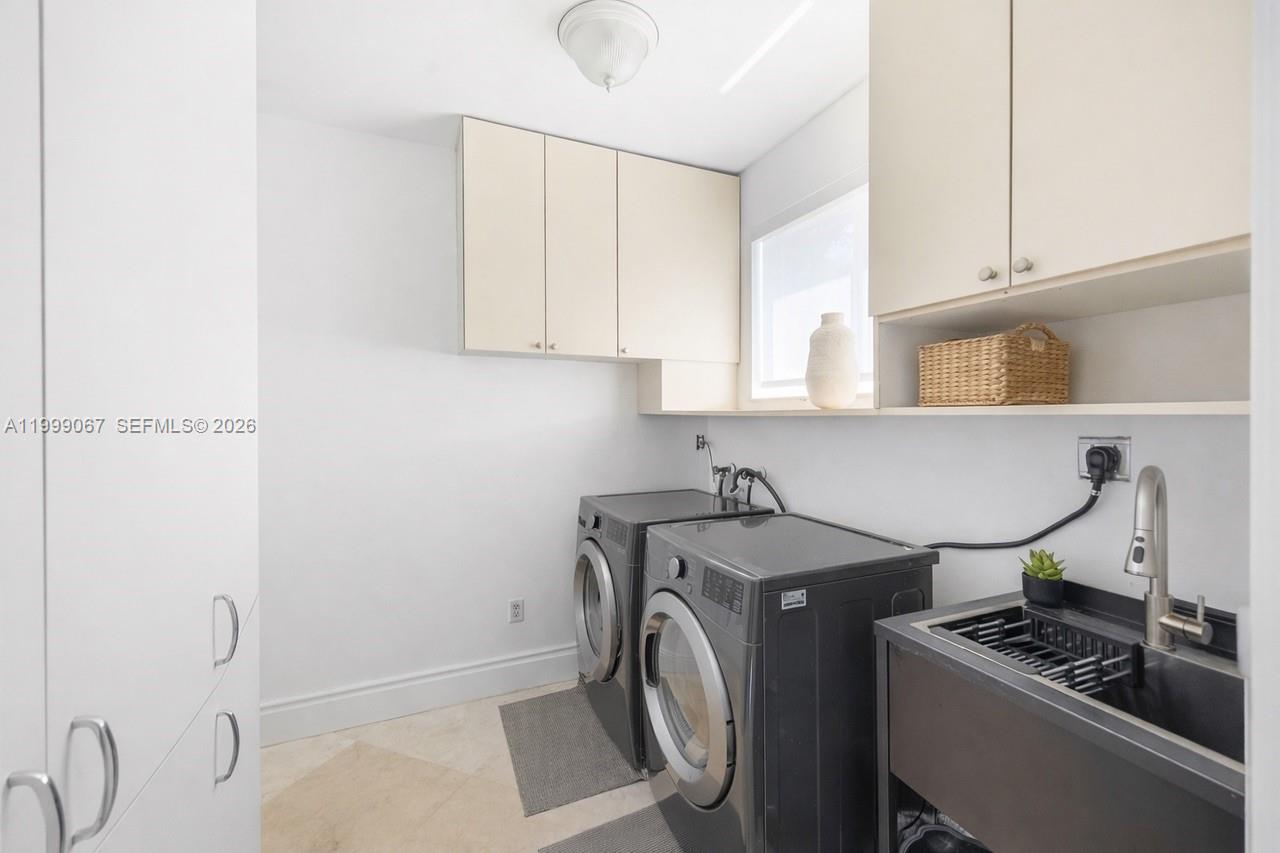 OAK RIDGE FALLS - Residential