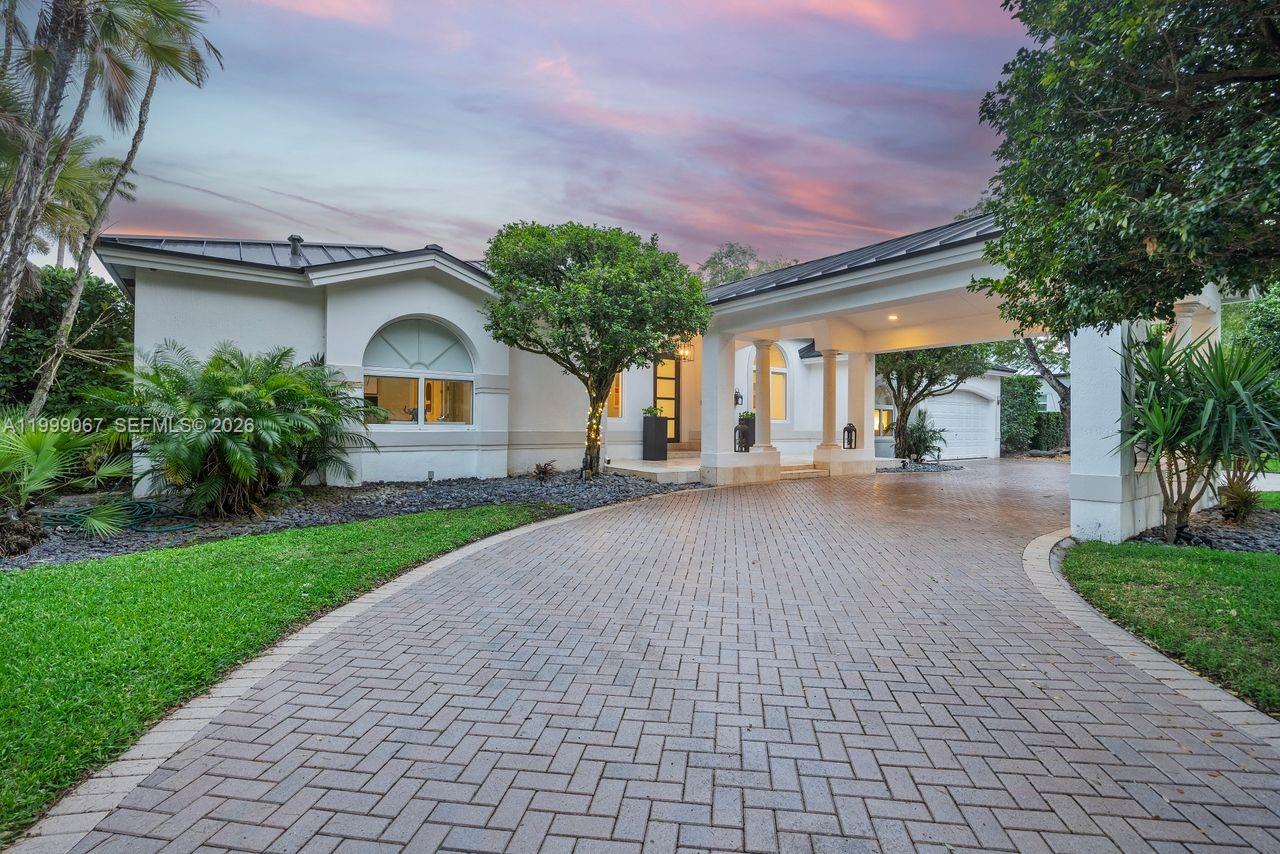 OAK RIDGE FALLS - Residential