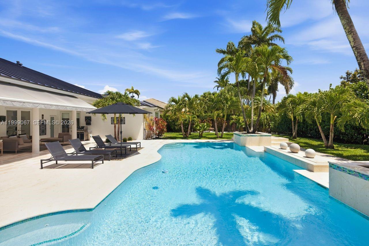 OAK RIDGE FALLS - Residential