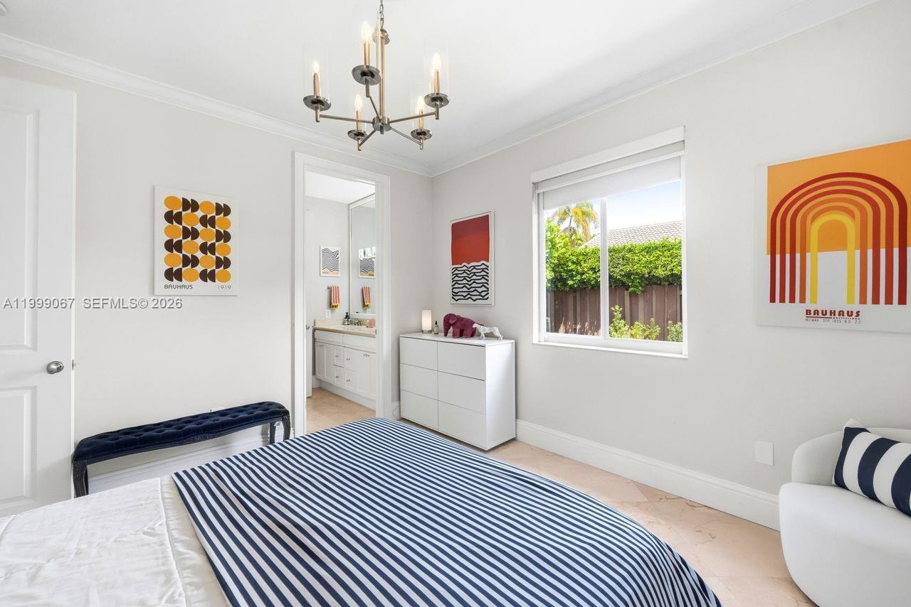 OAK RIDGE FALLS - Residential