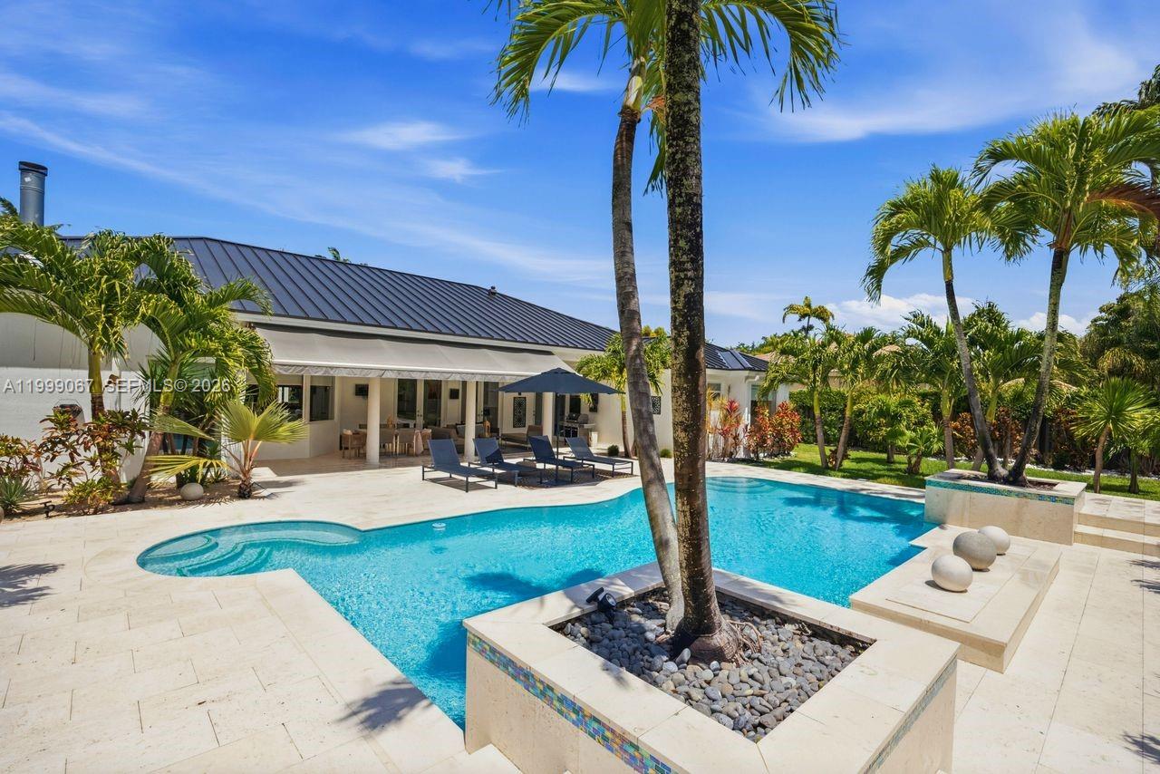 OAK RIDGE FALLS - Residential