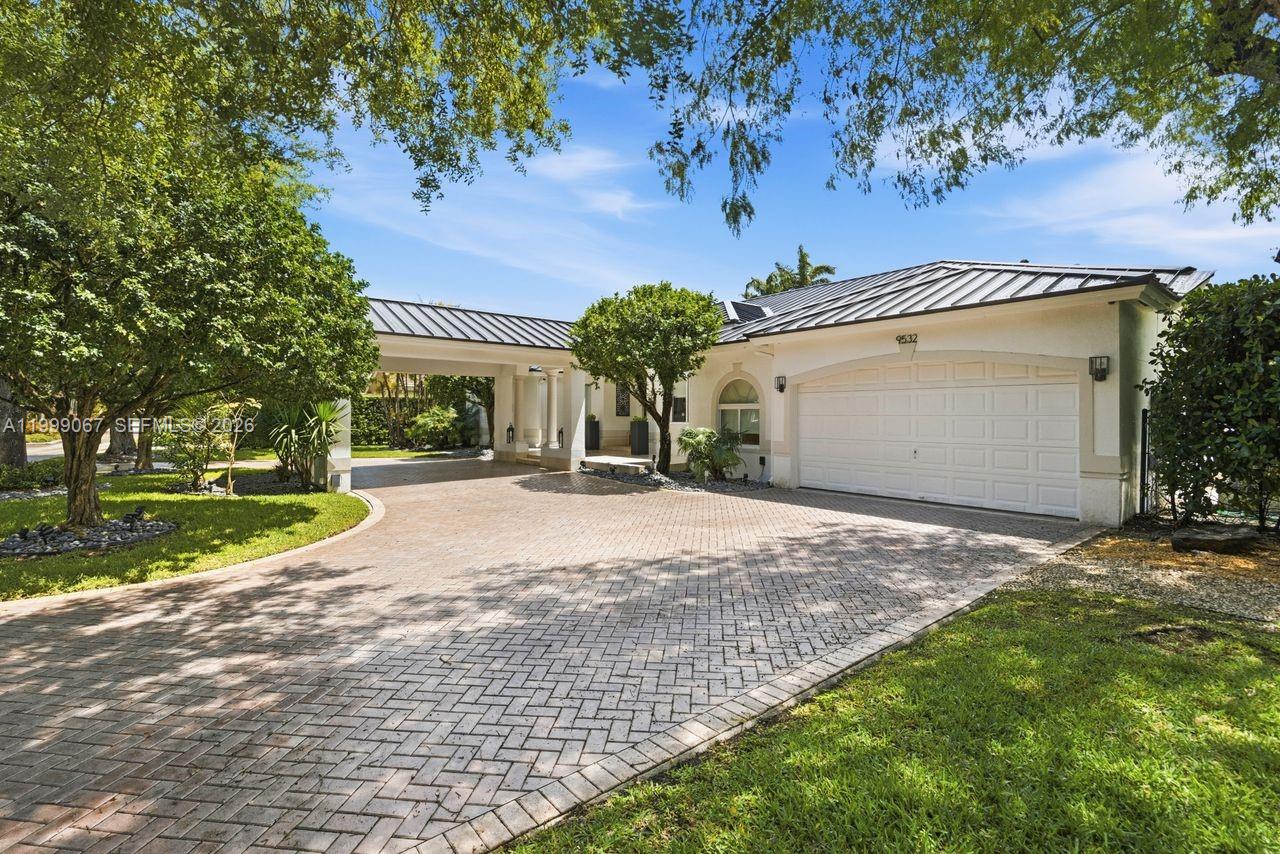 OAK RIDGE FALLS - Residential