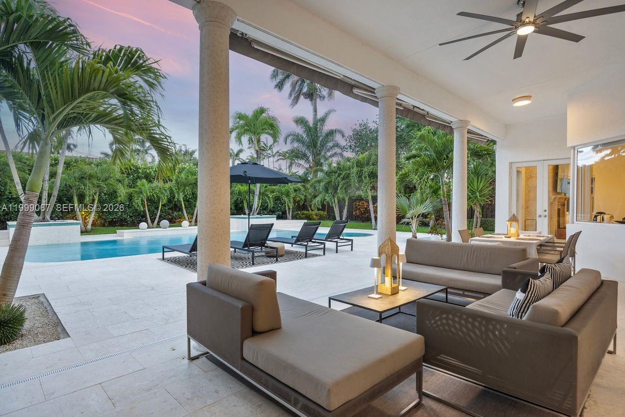 OAK RIDGE FALLS - Residential