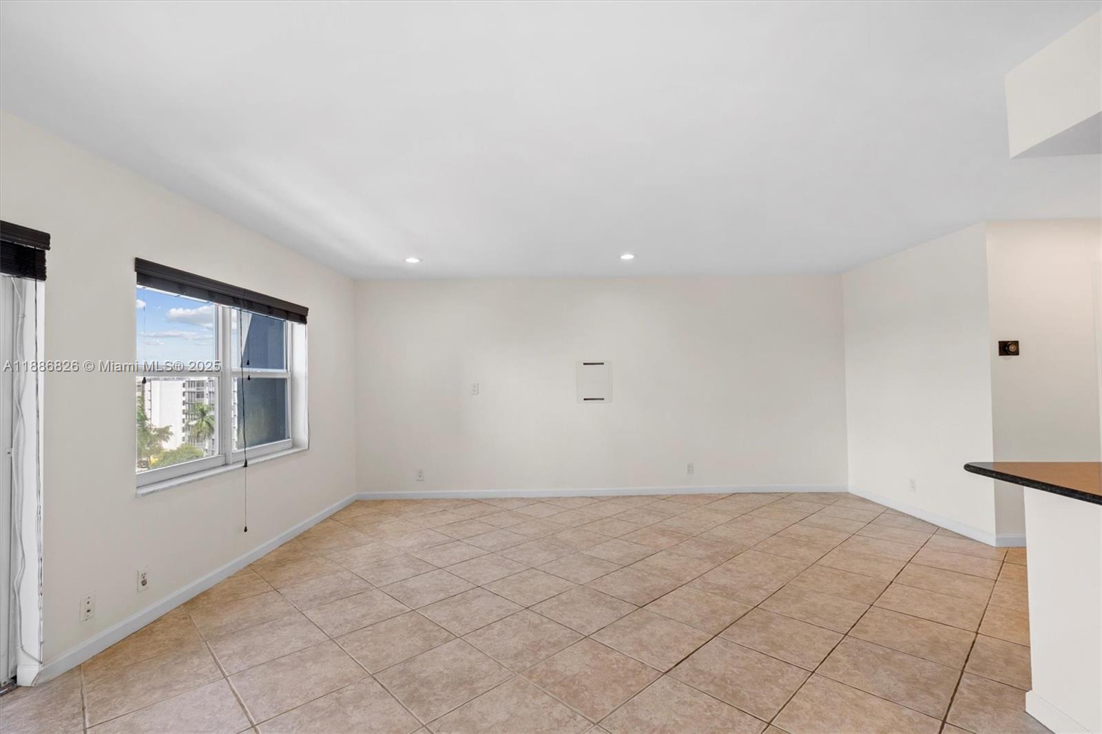FAIRWAYS RIVIERA - Residential