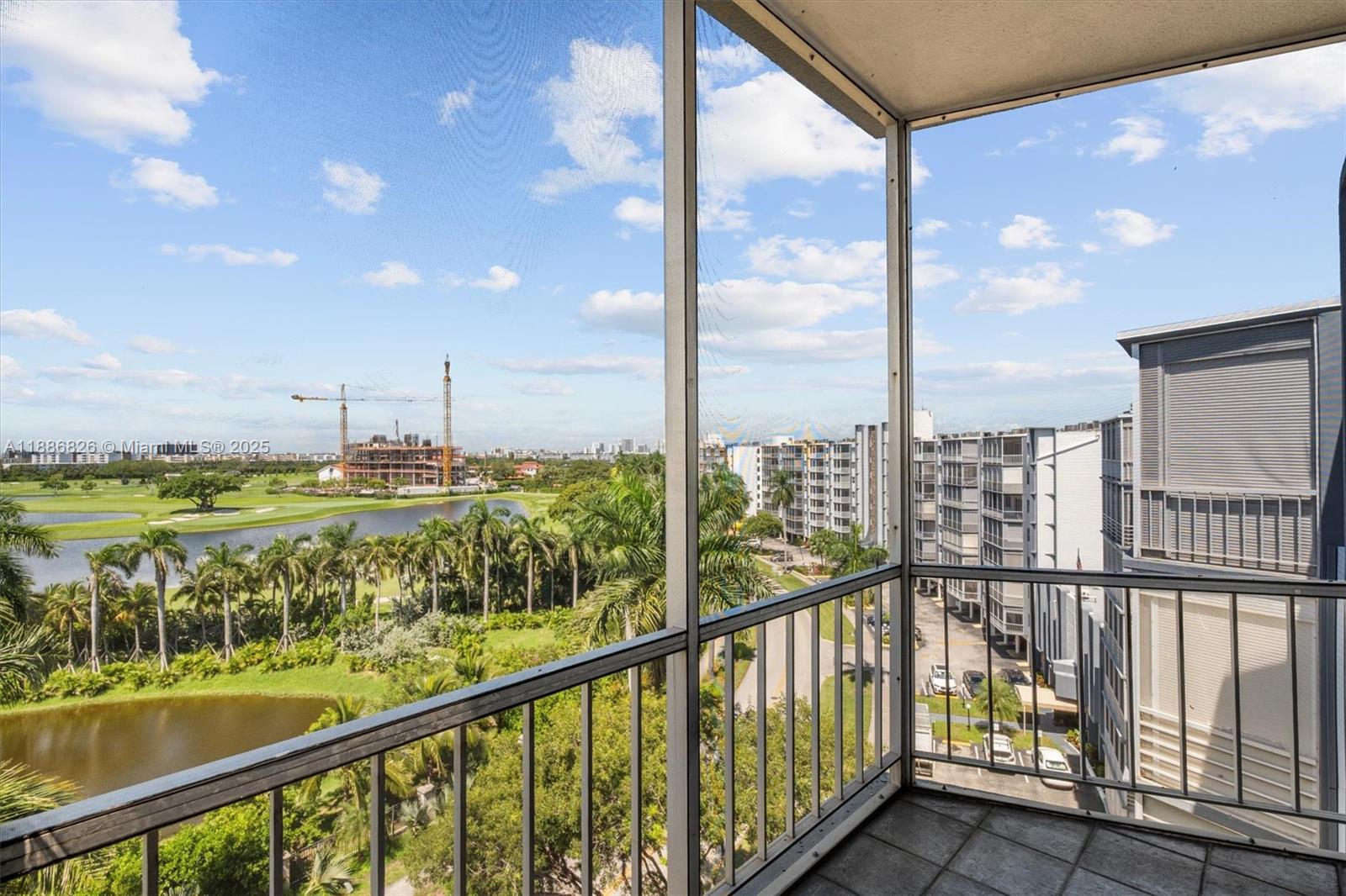 FAIRWAYS RIVIERA - Residential