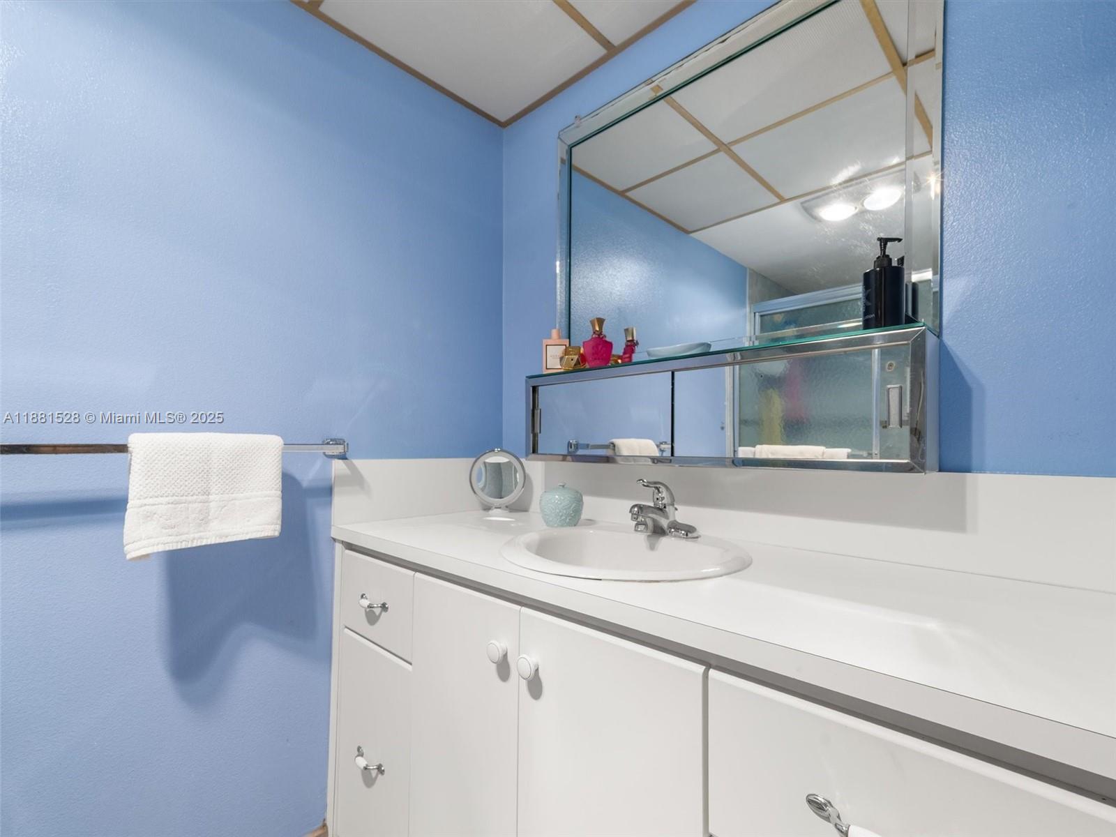 MEADOWBROOK CONDO APTS BL - Residential