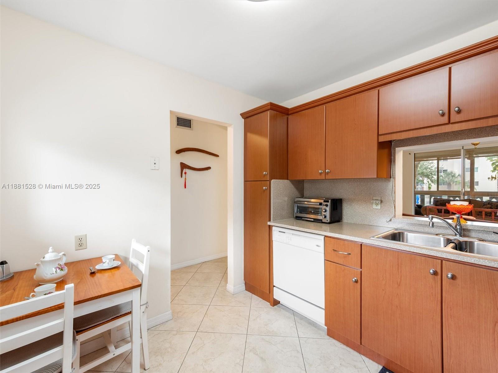 MEADOWBROOK CONDO APTS BL - Residential