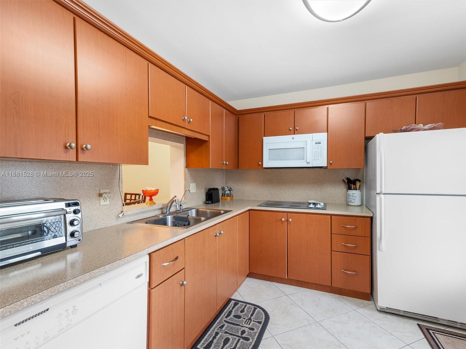 MEADOWBROOK CONDO APTS BL - Residential