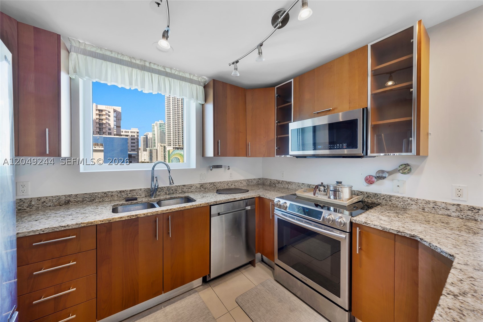 1945 S Ocean Dr 714
