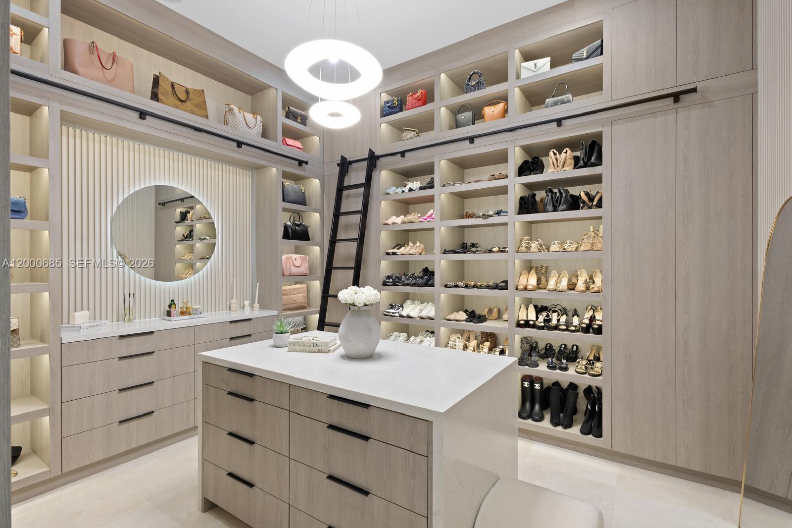 SWEETWATER ESTS SUB - Residential