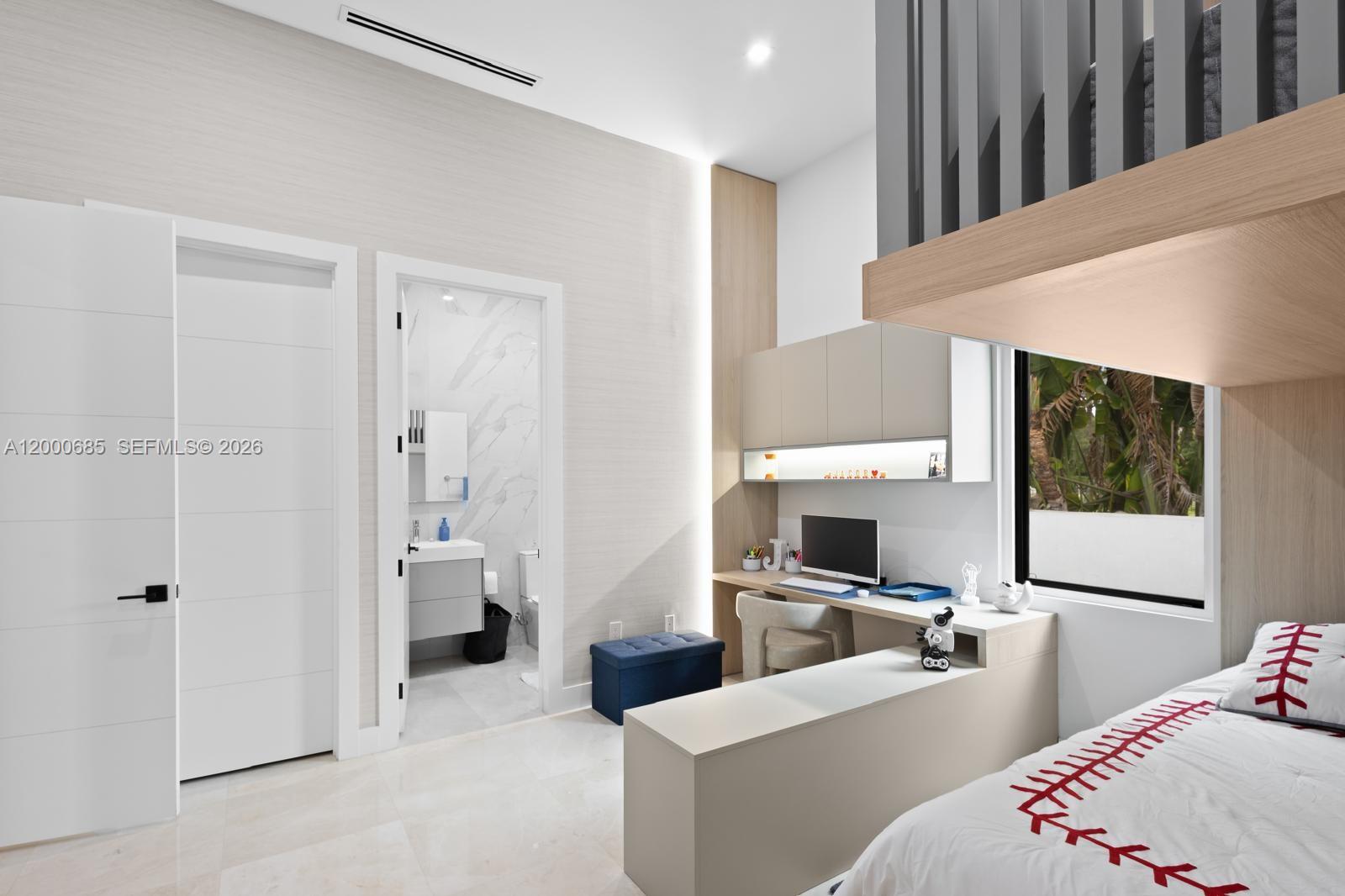 SWEETWATER ESTS SUB - Residential