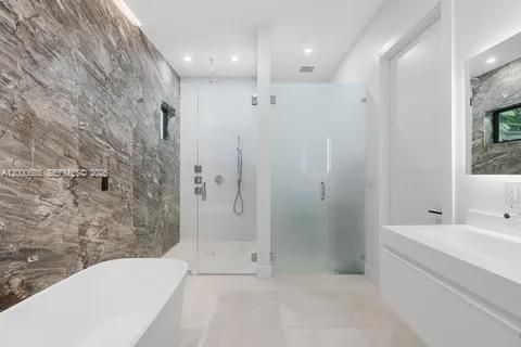 80 NW 129th Ave Miami FL 33182