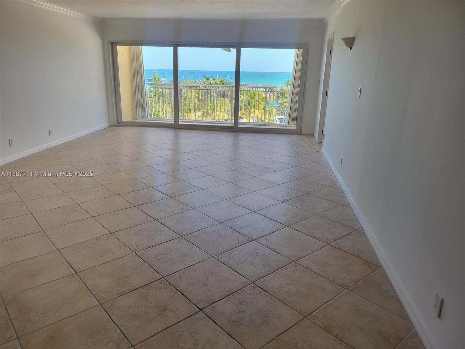 BERMUDA HOUSE CONDOMINIUM - Residential