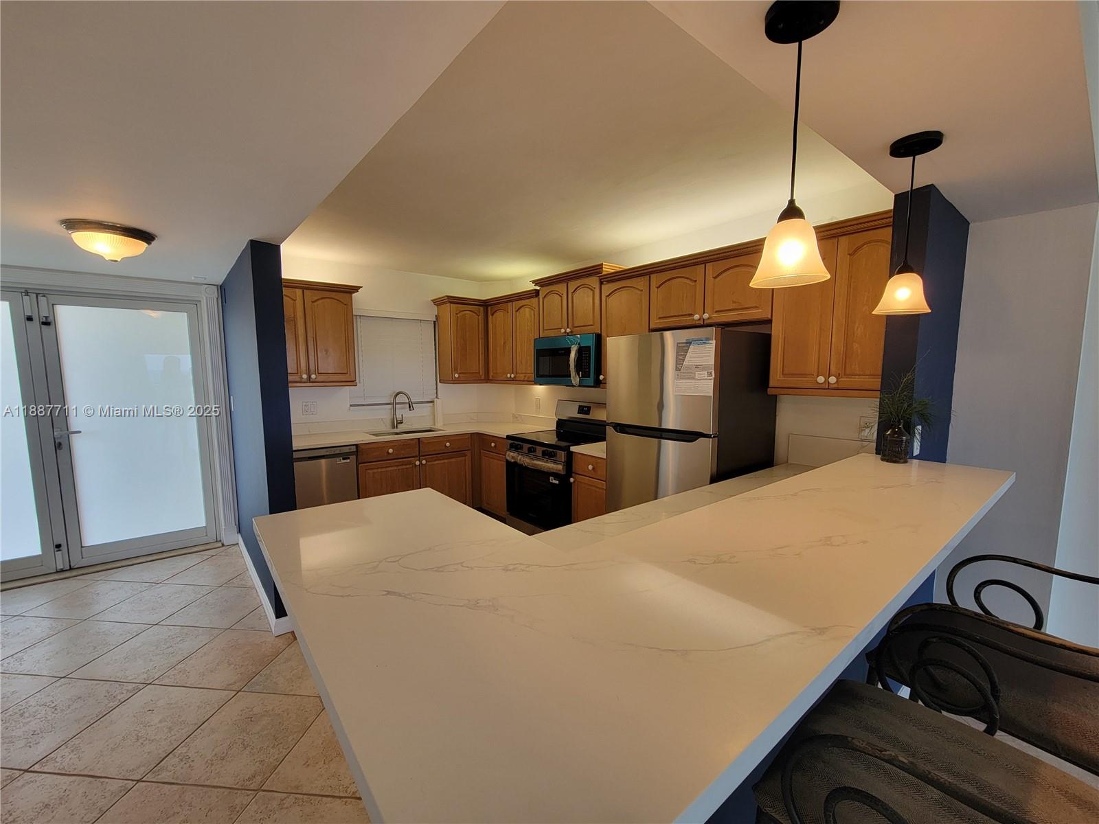 BERMUDA HOUSE CONDOMINIUM - Residential