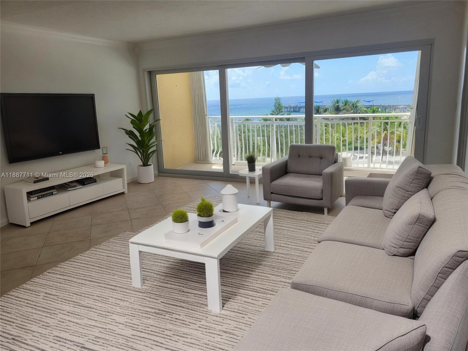 BERMUDA HOUSE CONDOMINIUM - Residential