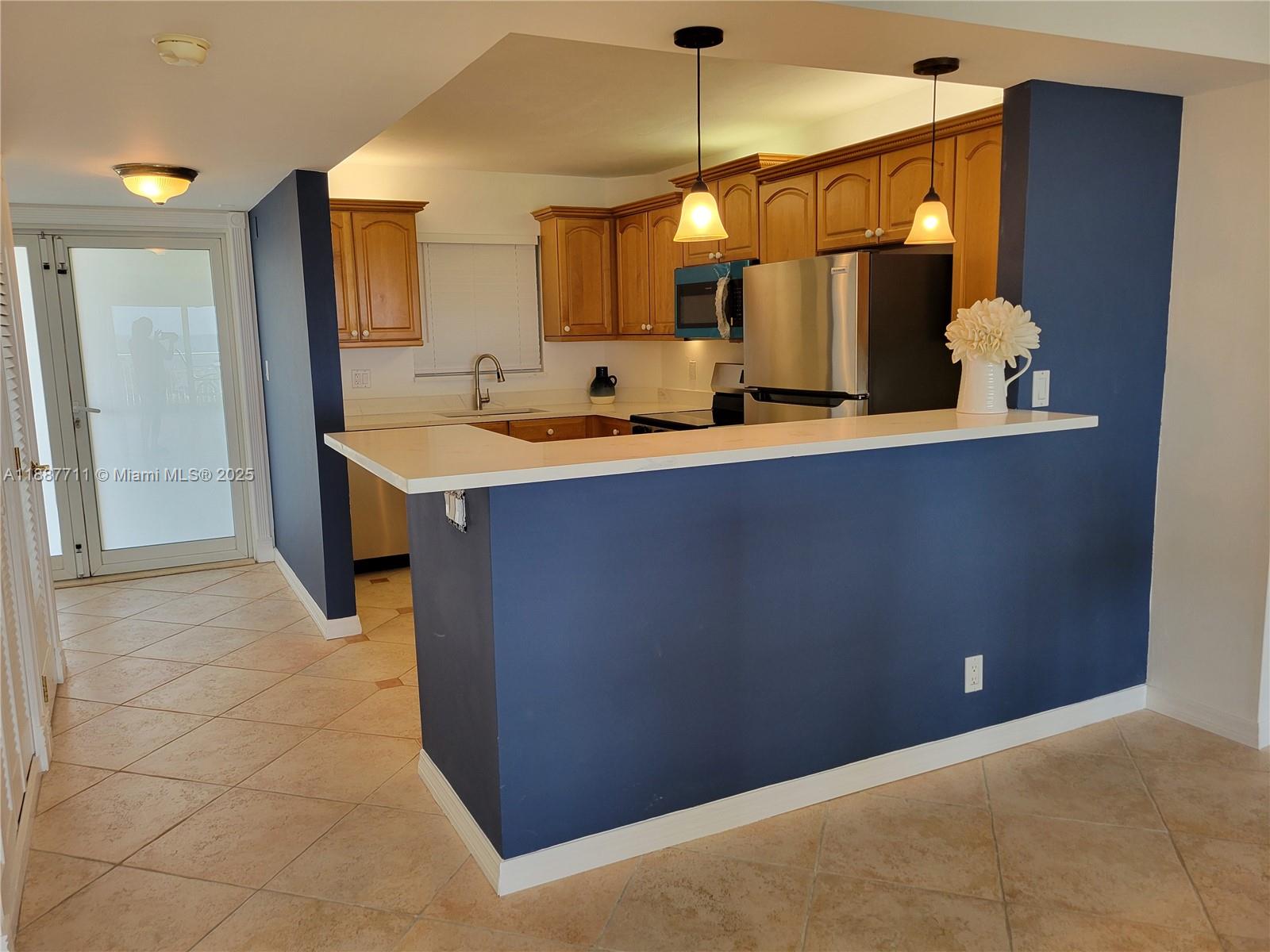 BERMUDA HOUSE CONDOMINIUM - Residential