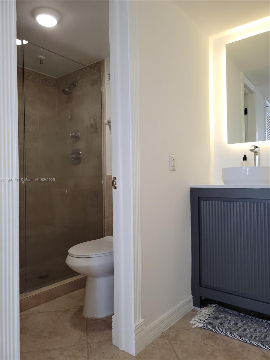 BERMUDA HOUSE CONDOMINIUM - Residential