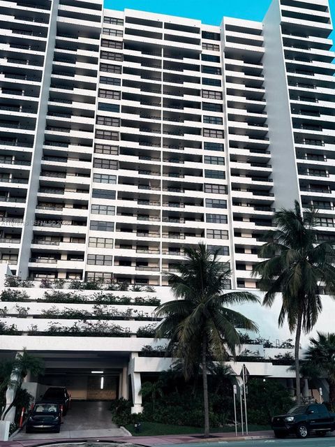 Photo of 2555 Collins Ave #506, Miami Beach, FL 33140 (MLS # A11978798)