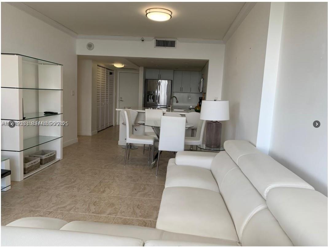 CLUB ATLANTIS CONDO - Residential