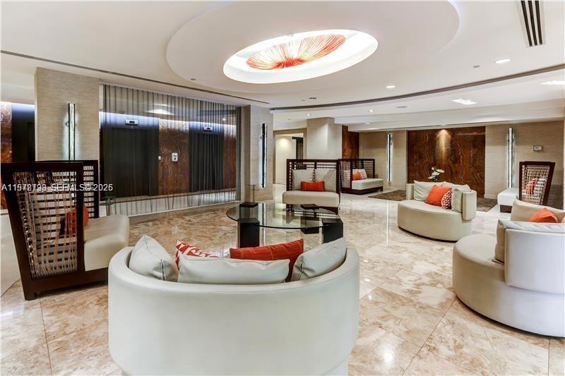 CLUB ATLANTIS CONDO - Residential