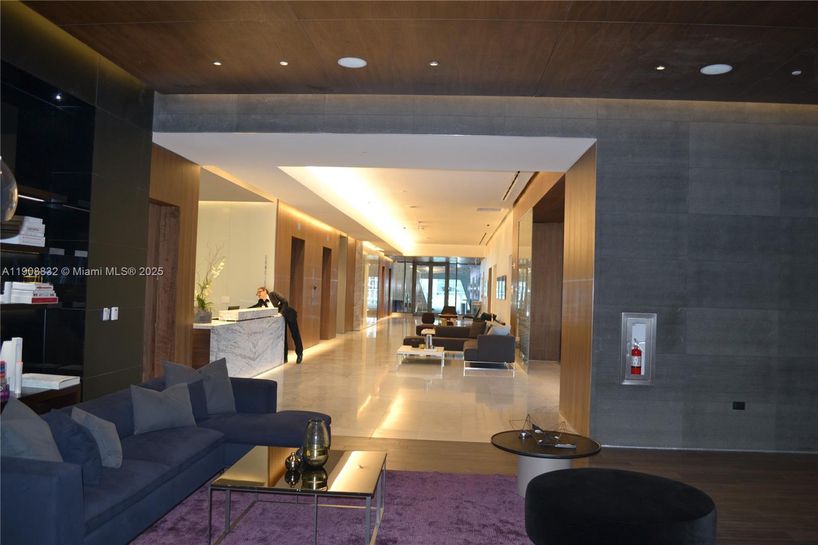 REACH CONDO - Residential Lease