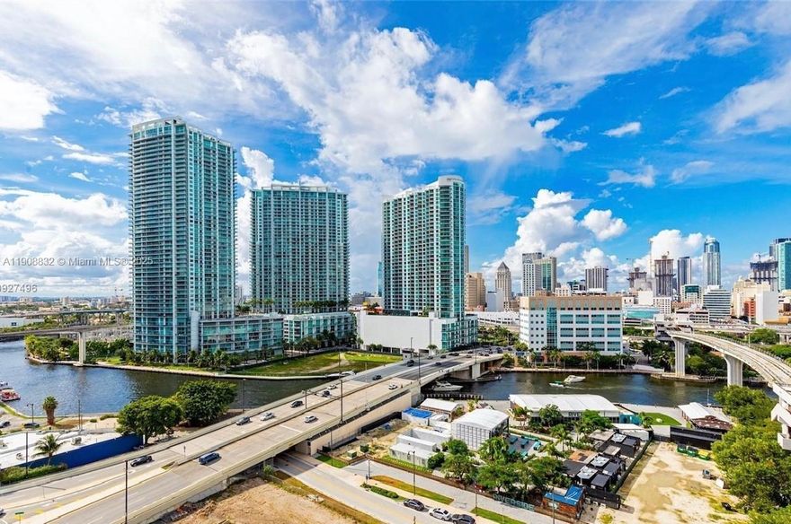 A great contemporary condo, 2 bedroom, 2 bathroom plus Den. breathtaking views, italian cabinetry and stainless steel appliances, quartz countertop, marble floors and a great amenities that includes fitness center, children's playground, BBQ grills, SPA and pool.