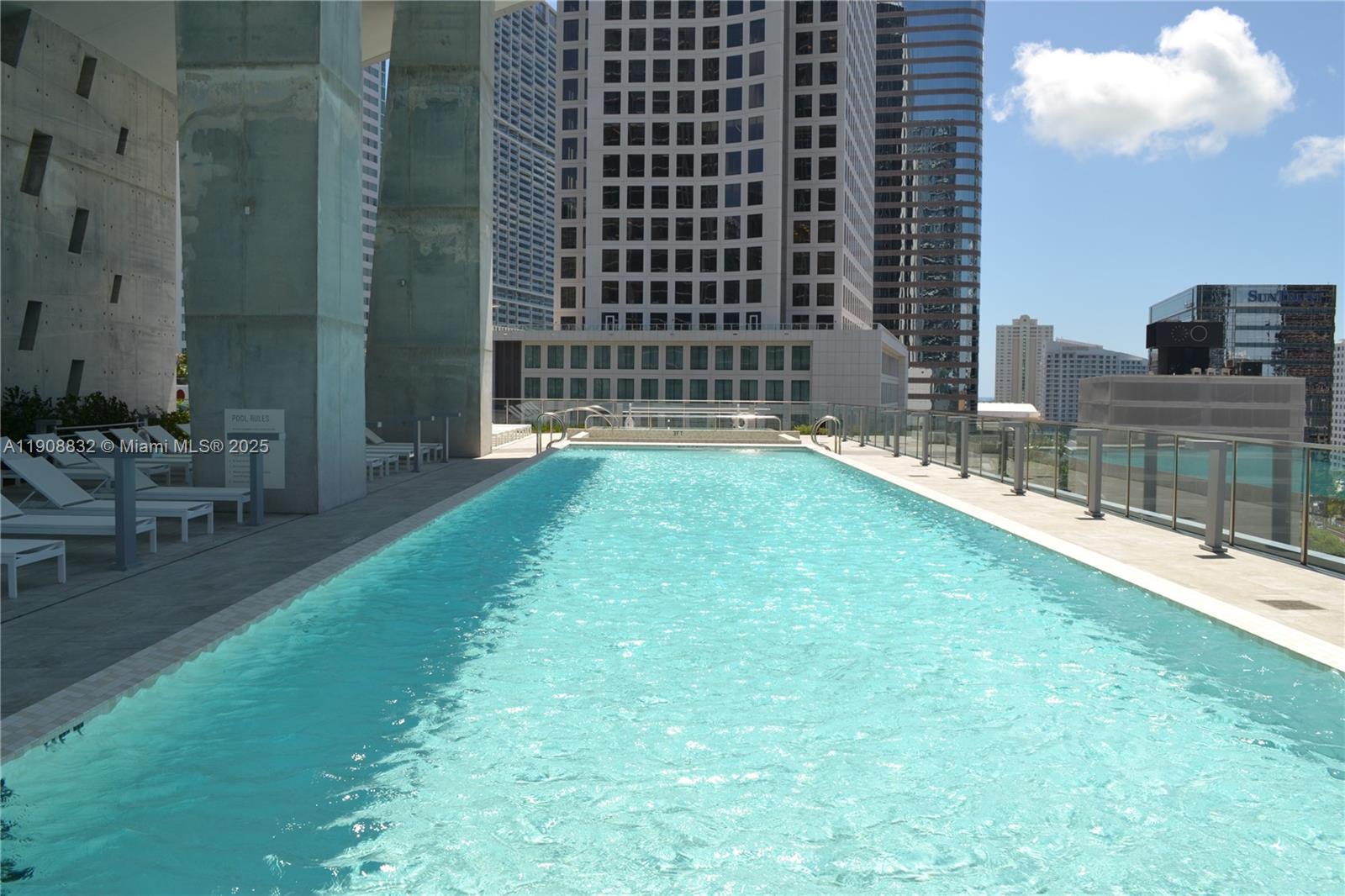 REACH CONDO - Residential Lease