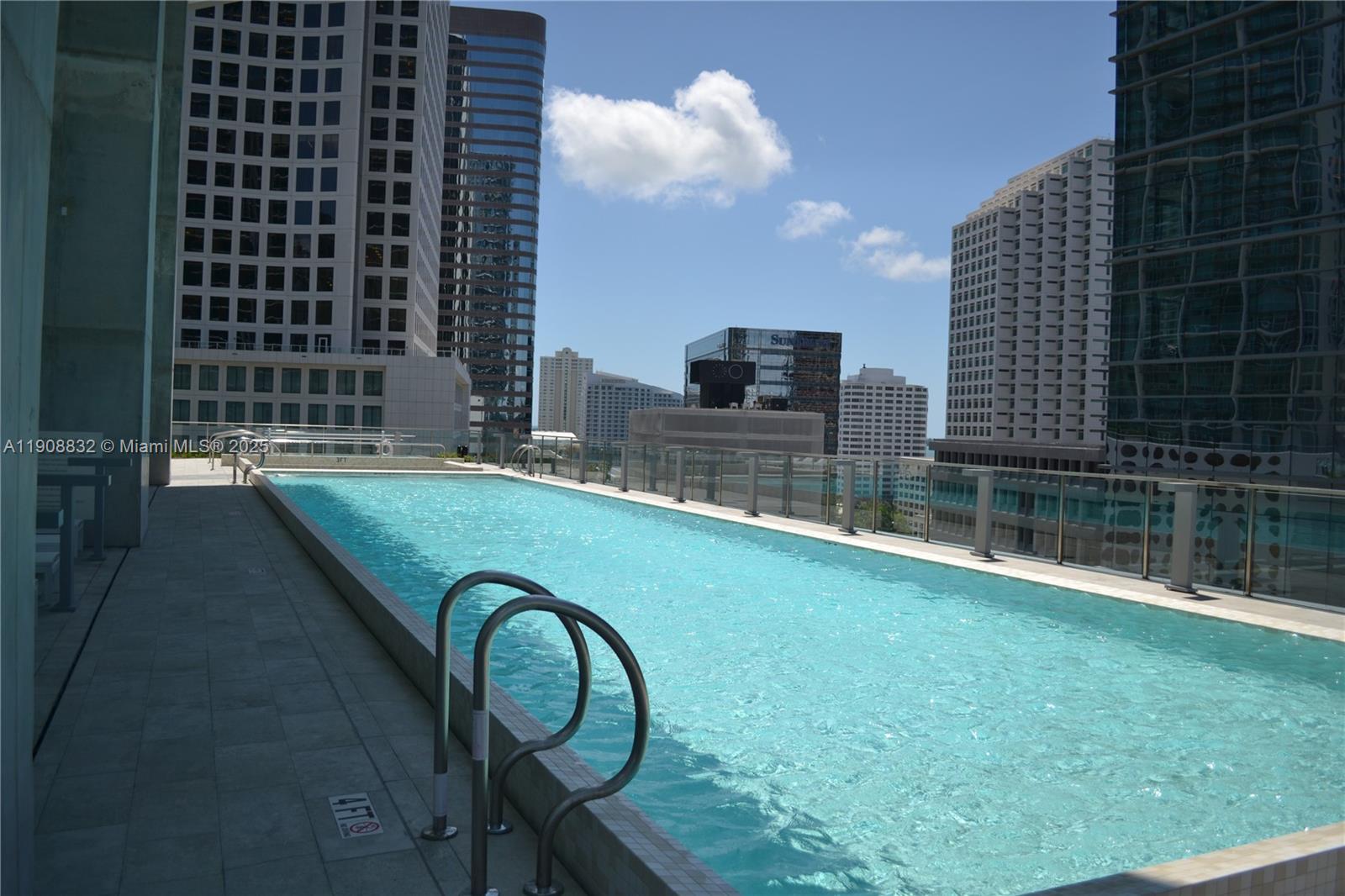 REACH CONDO - Residential Lease