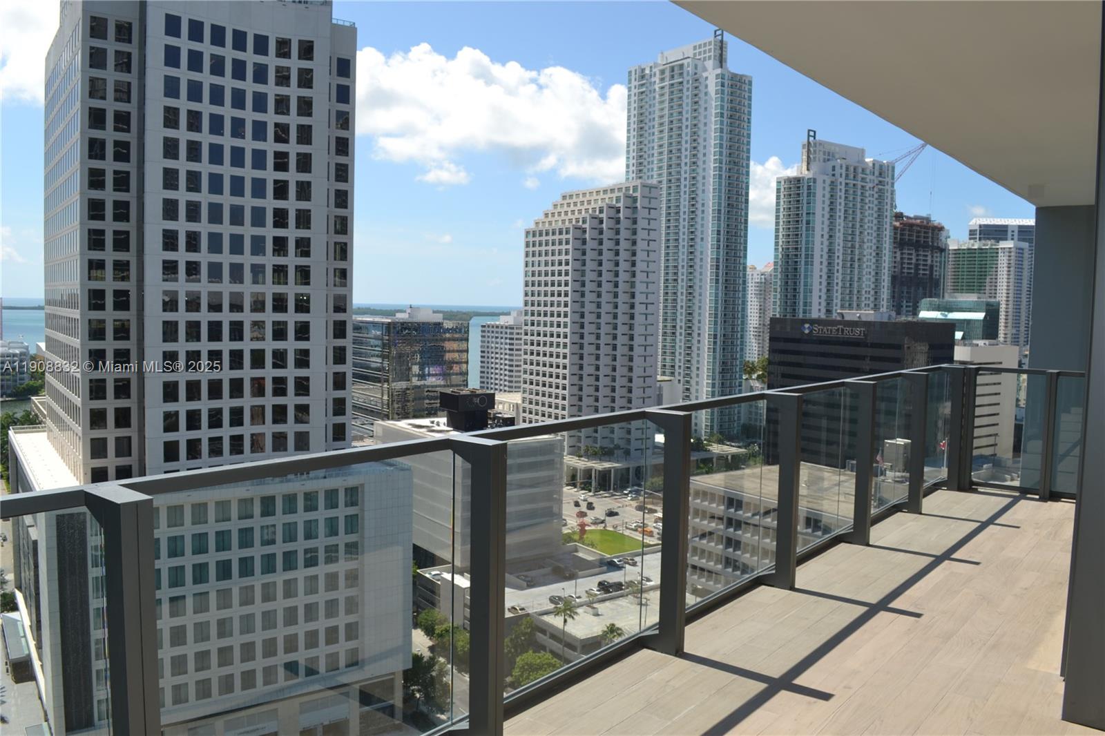 REACH CONDO - Residential Lease