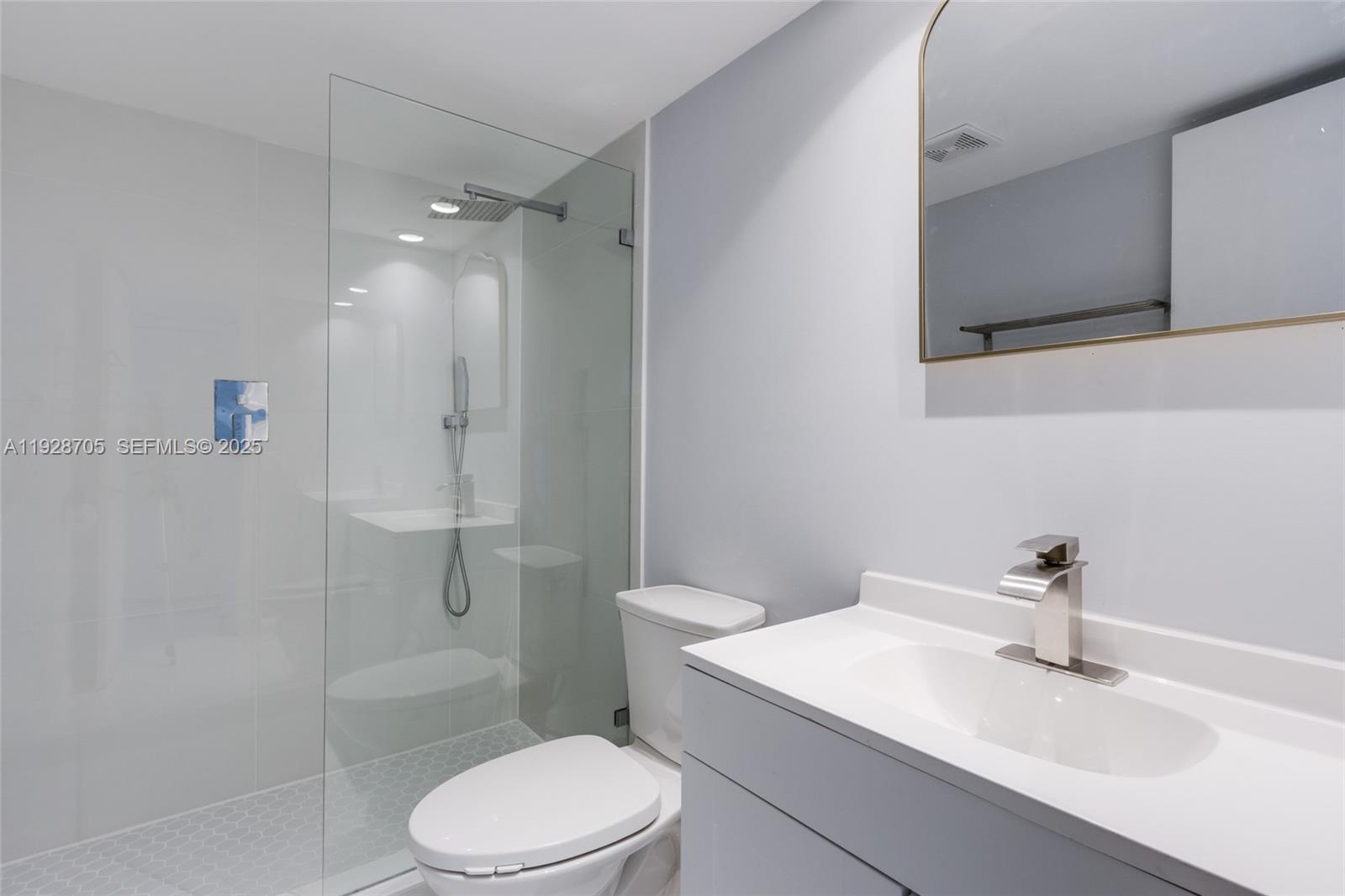 NO 50 PALM-AIRE COUNTRY C - Residential Lease