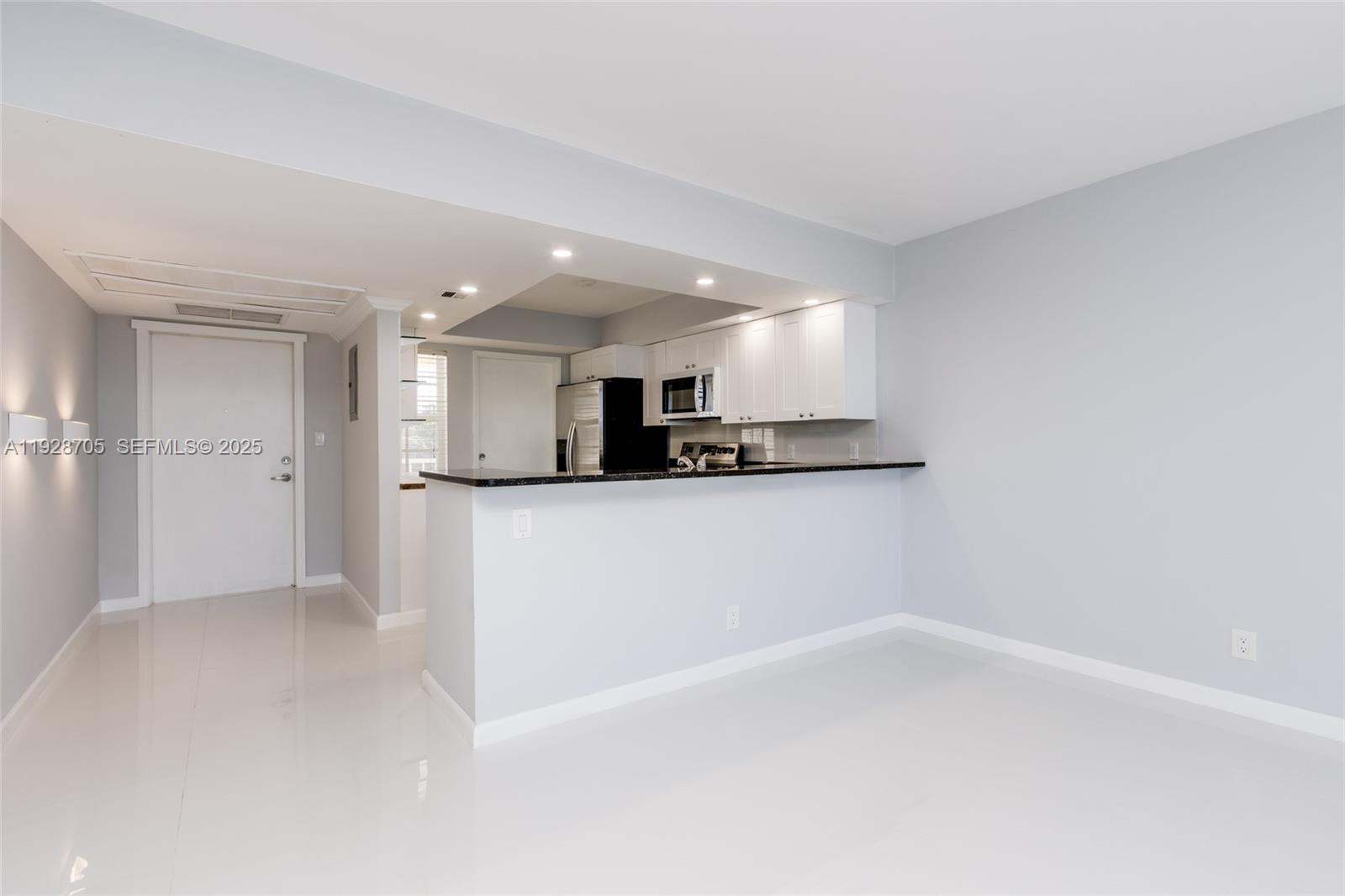 NO 50 PALM-AIRE COUNTRY C - Residential Lease