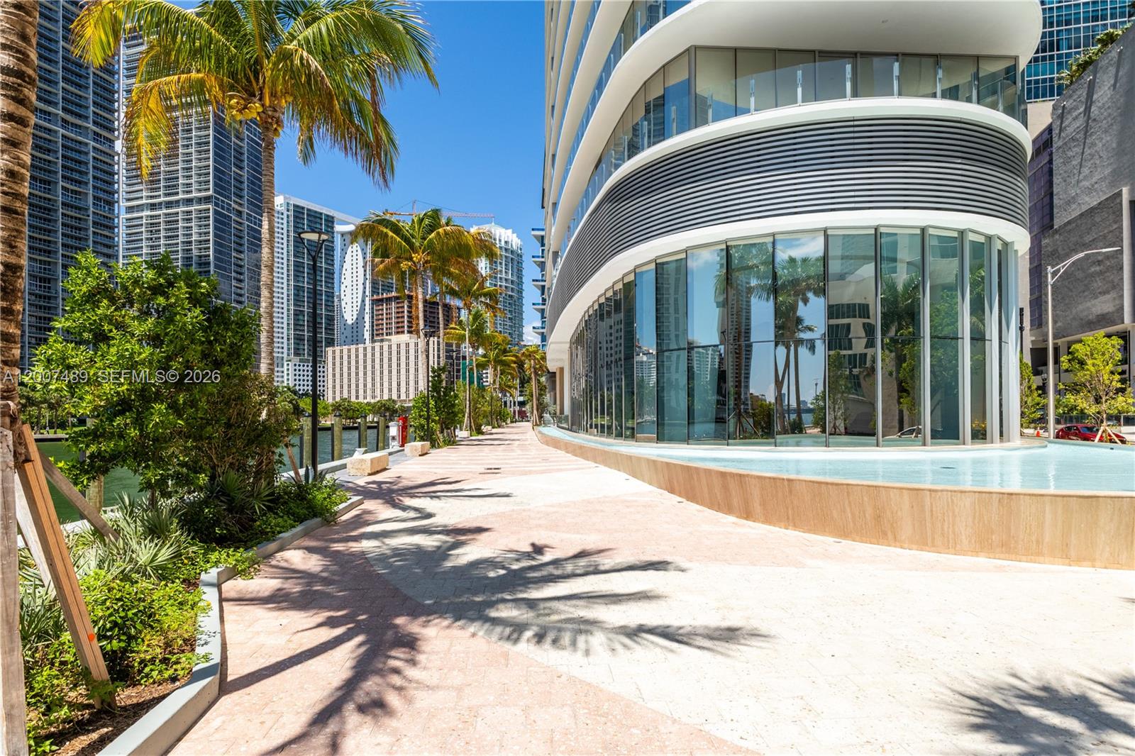 ASTON MARTIN RESIDENCES - Residential