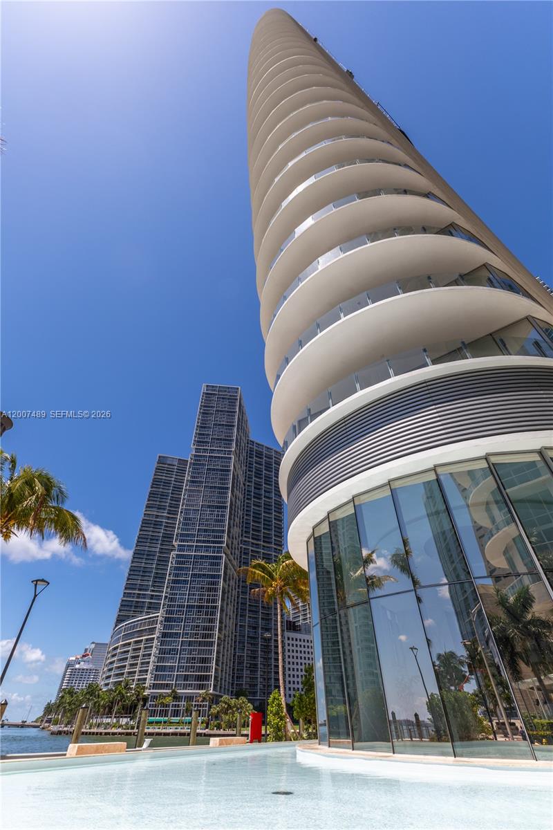 ASTON MARTIN RESIDENCES - Residential