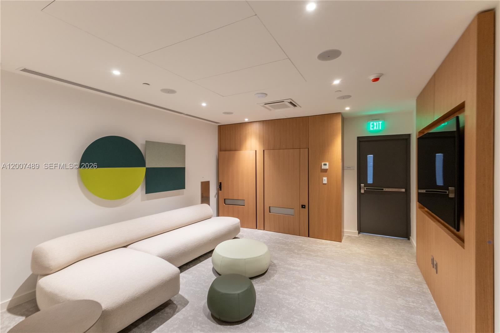 ASTON MARTIN RESIDENCES - Residential