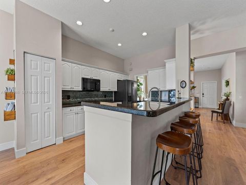 Tiny photo for 1150 Fairfield Meadows Dr, Weston, FL 33327 (MLS # A11977048)