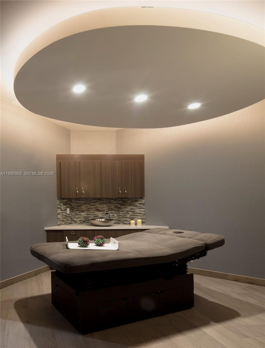ATLANTIC III AT THE POINT - Residential