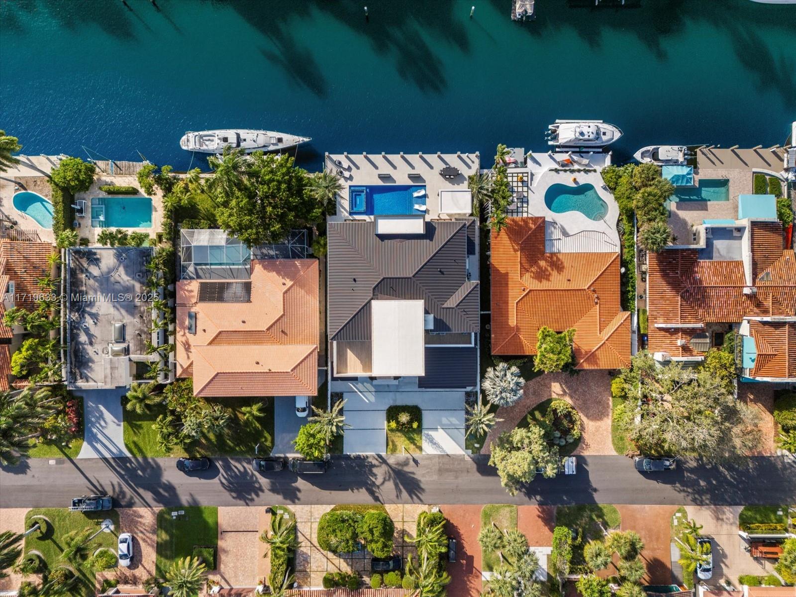VENICE RESUB OF BLKS 5 & - Residential