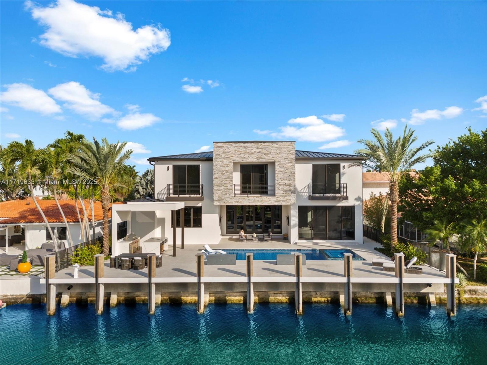 VENICE RESUB OF BLKS 5 & - Residential