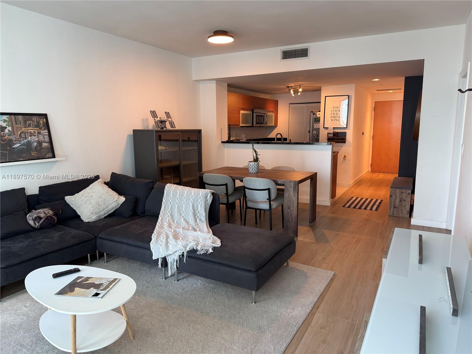 VIZCAYNE SOUTH CONDO - Residential Lease