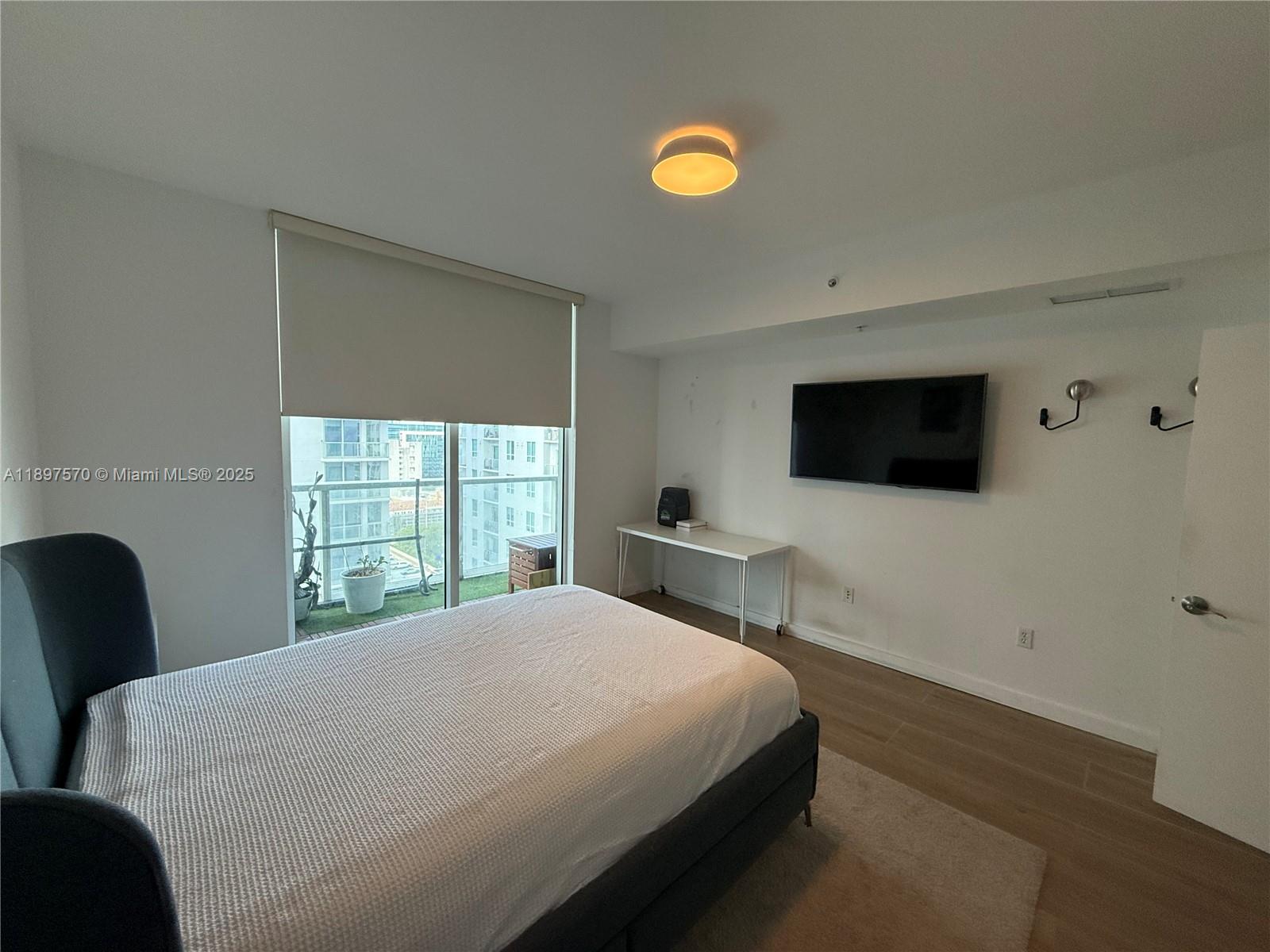 VIZCAYNE SOUTH CONDO - Residential Lease