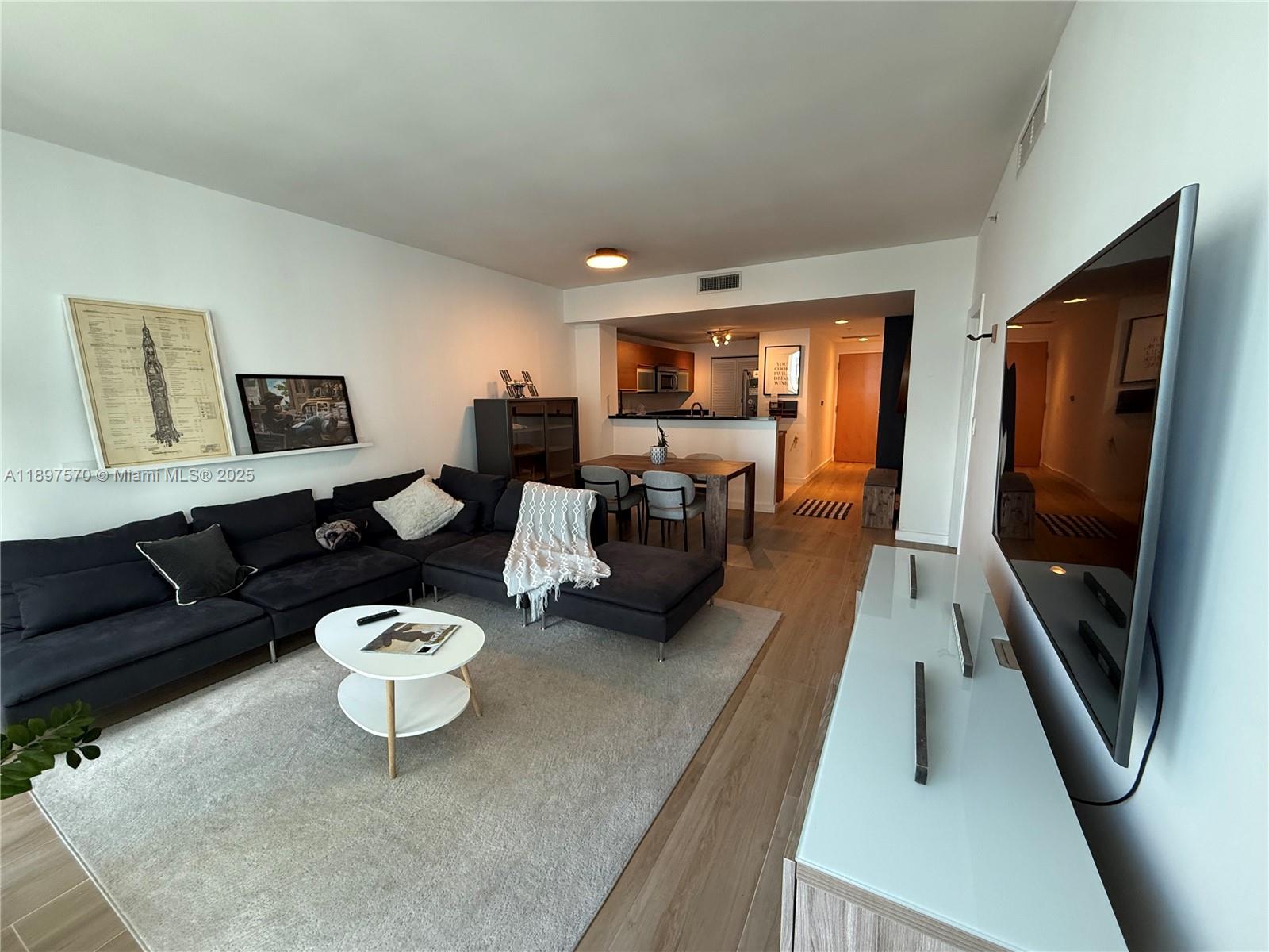 VIZCAYNE SOUTH CONDO - Residential Lease