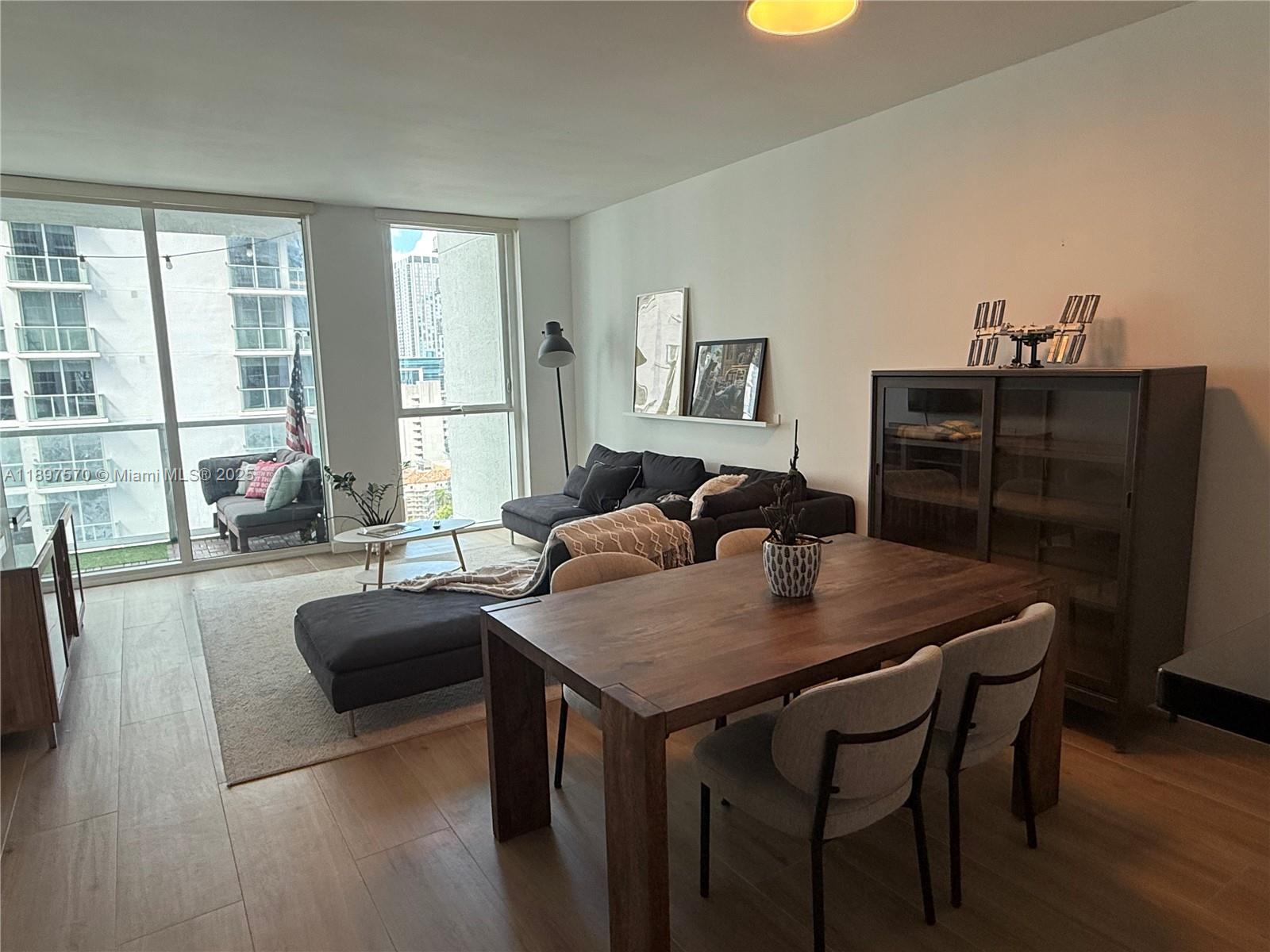 VIZCAYNE SOUTH CONDO - Residential Lease